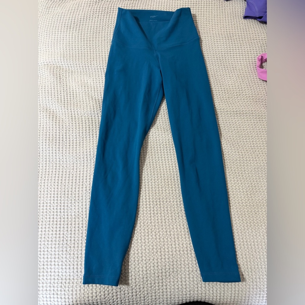 Blue Nike yoga leggings